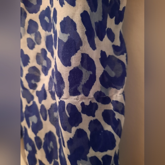 Blue Leopard Print Scarf - Picture 7 of 7